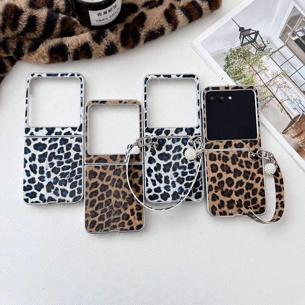 Leopard Print Folding Flip Pho - огляд і ціна Camera Wrist Strap