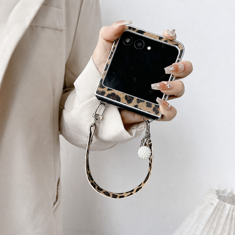 Leopard Print Folding Flip Pho - огляд і ціна Camera Wrist Strap